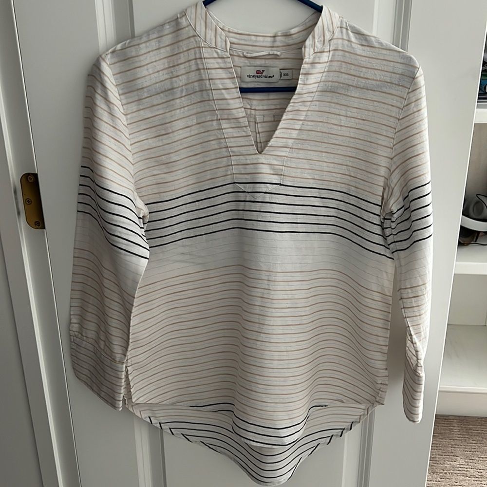 Vineyard Vines Top